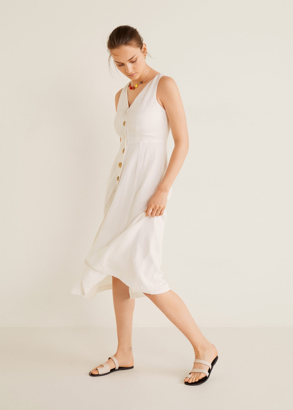 Buttoned linen-blend dress - sandy-thoa