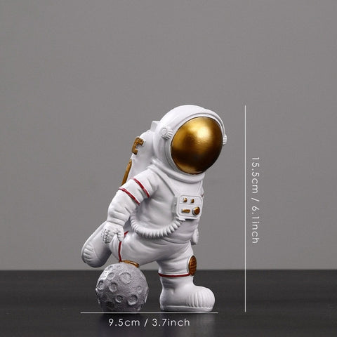 Resin Astronaut Figurines Fashion Spaceman With Moon Sculpture Decorative Miniatures Cosmonaut Statues Gift For Man & Boyfriend